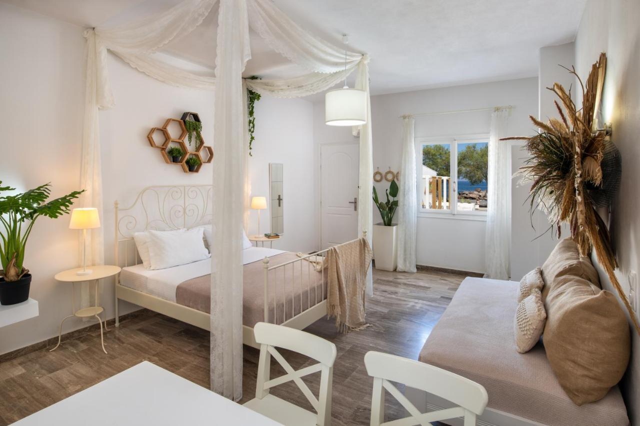 Sol Mare Salis Apartment Kamari  Exterior photo