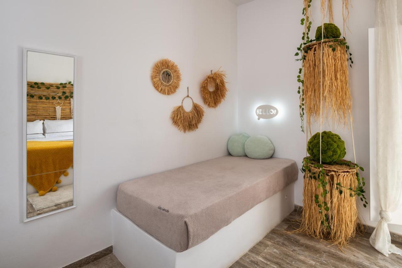 Sol Mare Salis Apartment Kamari  Exterior photo