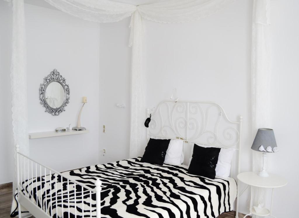 Sol Mare Salis Apartment Kamari  Room photo